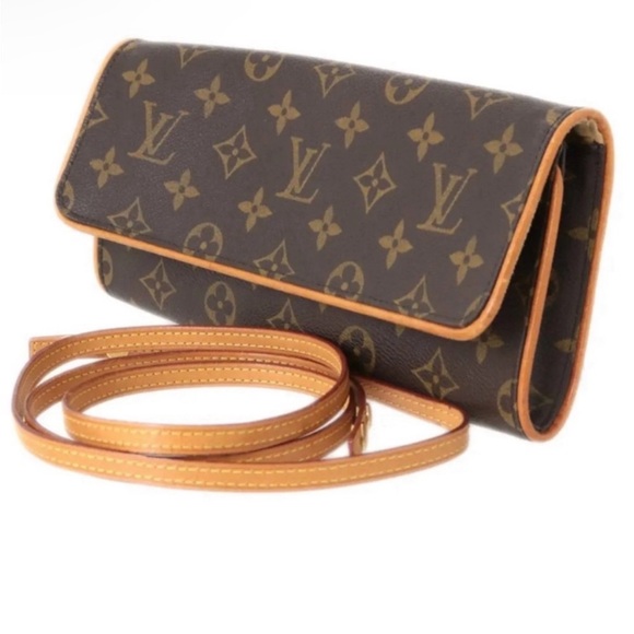 Louis Vuitton Handbags - Authentic Louis Vuitton Monogram Pochette Twin GM Shoulder Bag